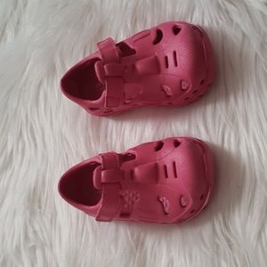 Stride Right size 4  GUC